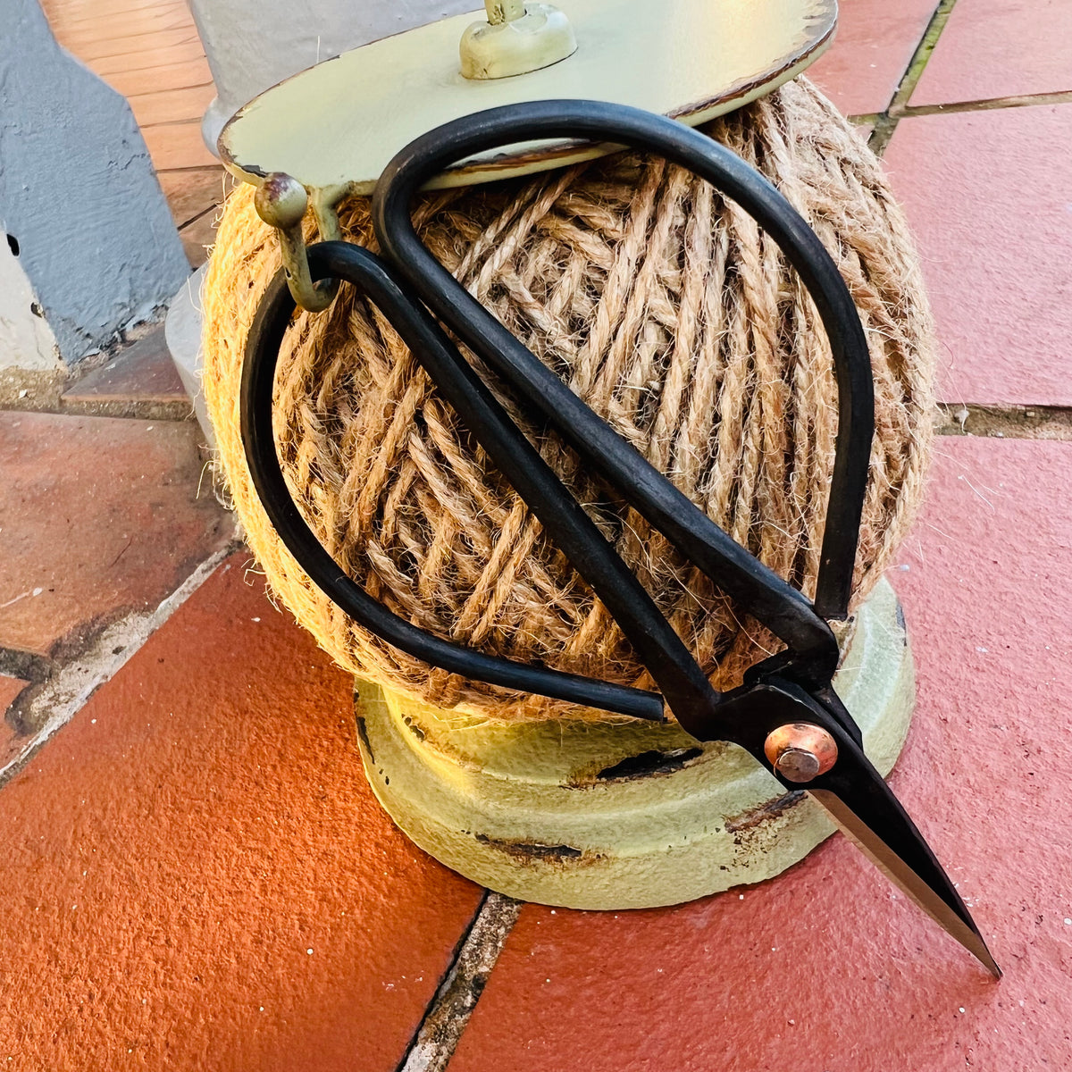 Cast Iron String Dispenser