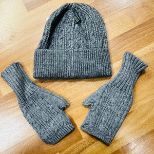 Maggie Wool Hat & Wrist Warmer Set