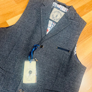 Waistcoat by Cavani 40R