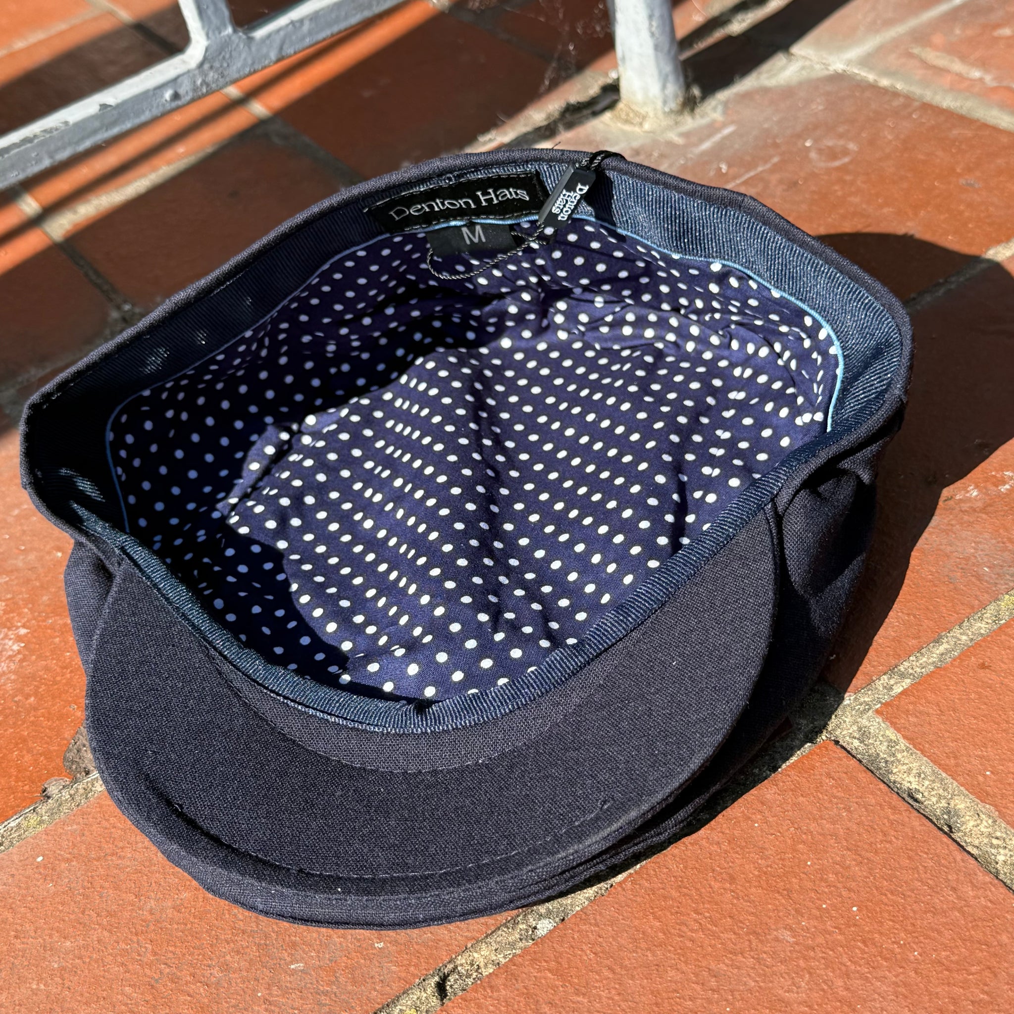 Cheshire Navy Linen Flat Cap