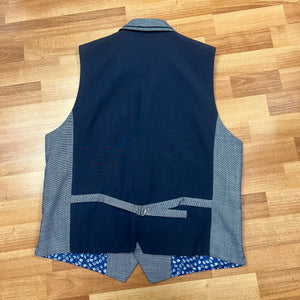 Cavani Waistcoat 42R