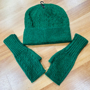 Maggie Wool Hat & Wrist Warmer Set