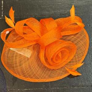 Betty Sinamay Fascinator