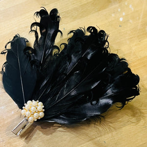 Vanessa Feather & Pearl Hair Clip