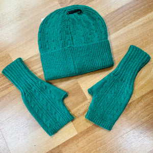 Maggie Wool Hat & Wrist Warmer Set