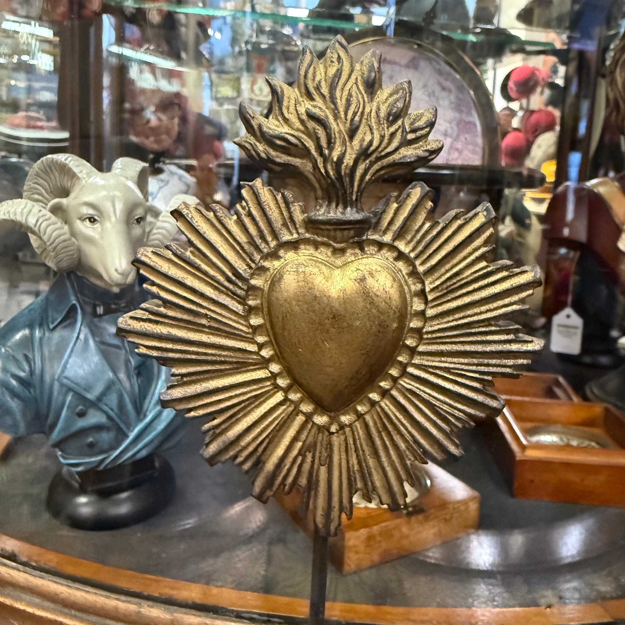 Sacred Heart Decoration On Stand