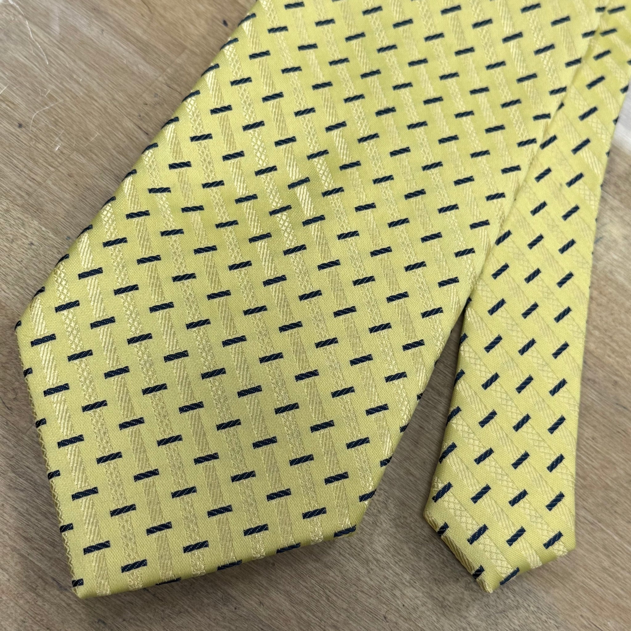 Silk Tie - Yellow/Navy Baijian