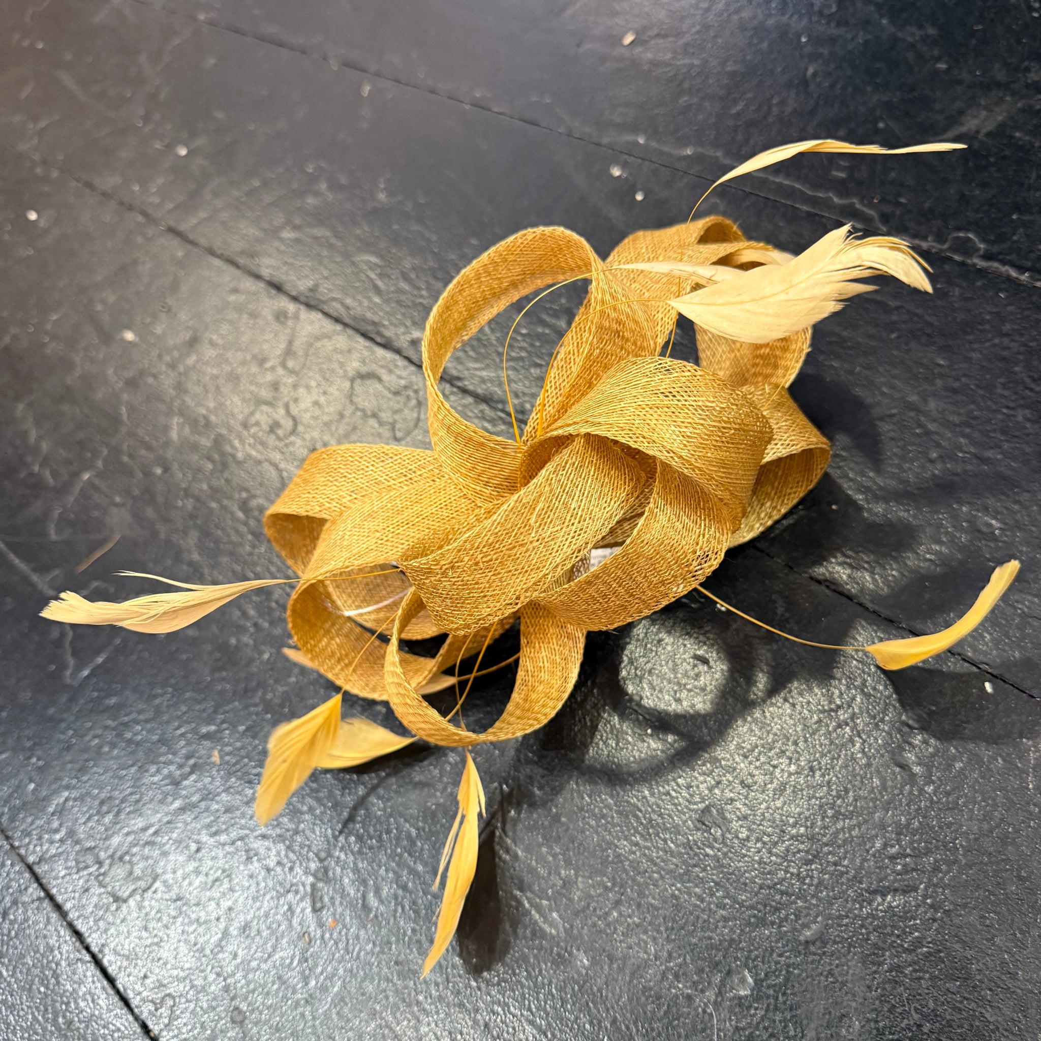 Sammie Sinamay Bow Fascinator