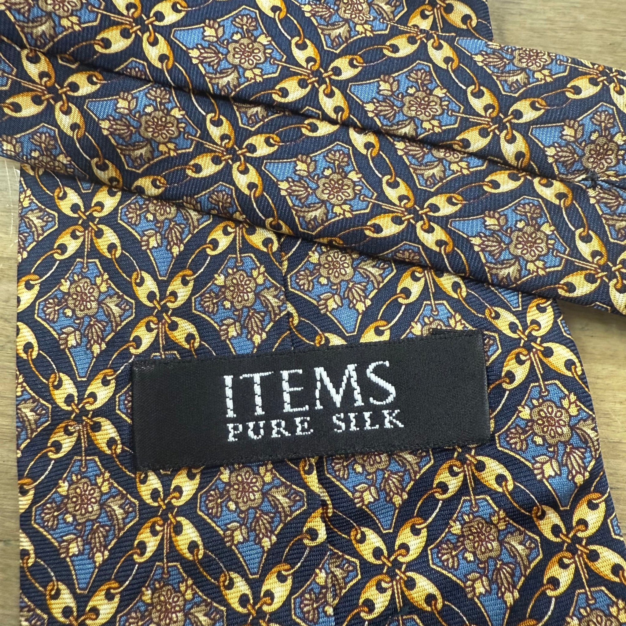 Silk Tie by Items