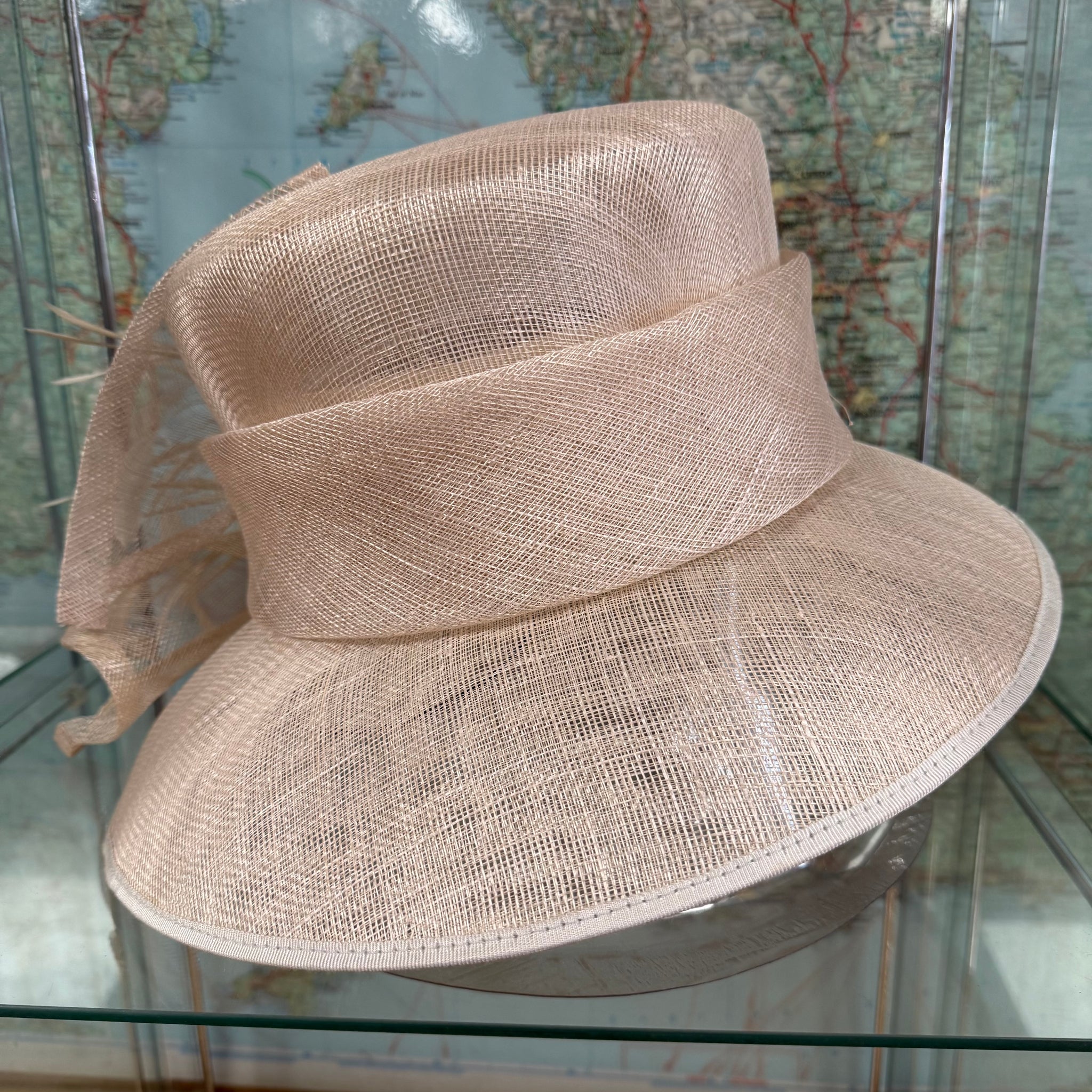 Cream Sinemay Occasion Hat With Feathers