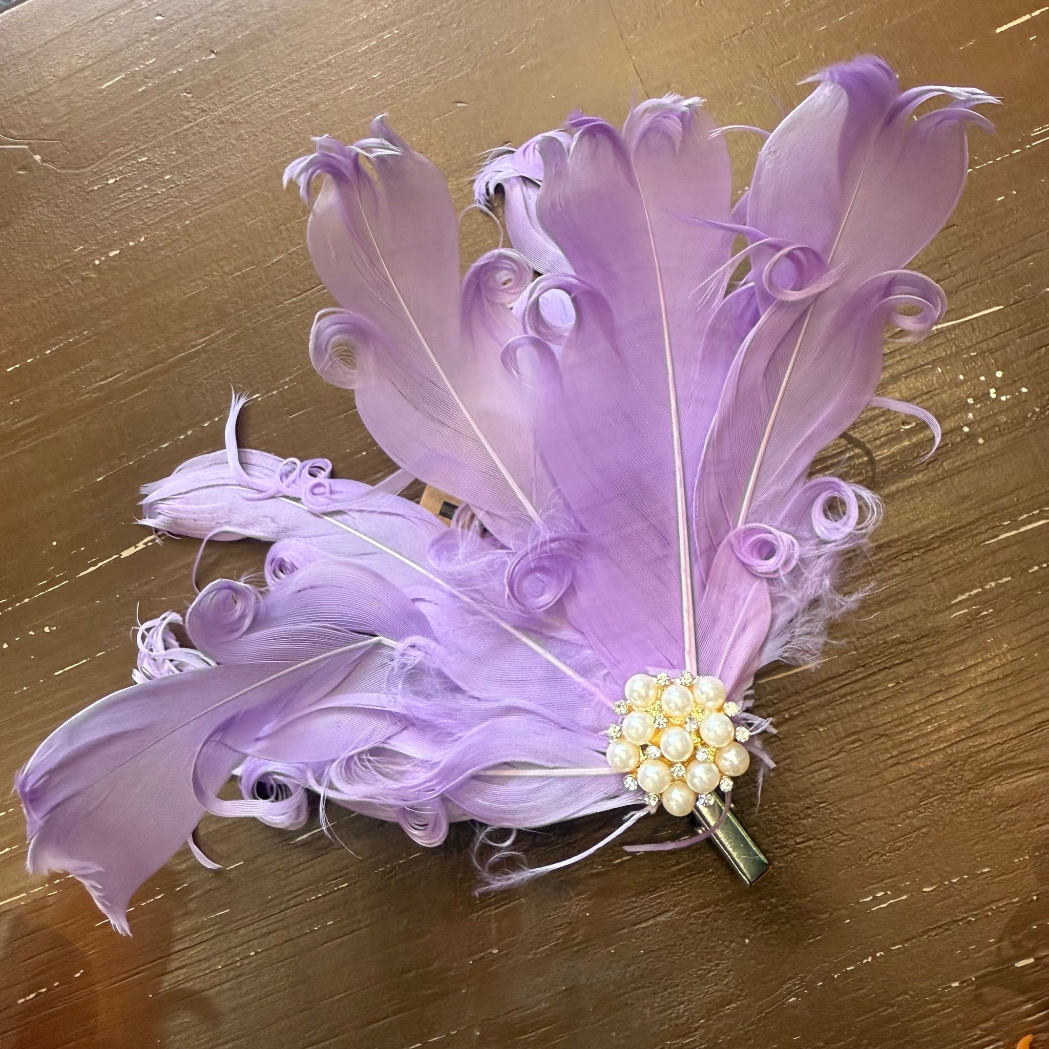 Vanessa Feather & Pearl Hair Clip