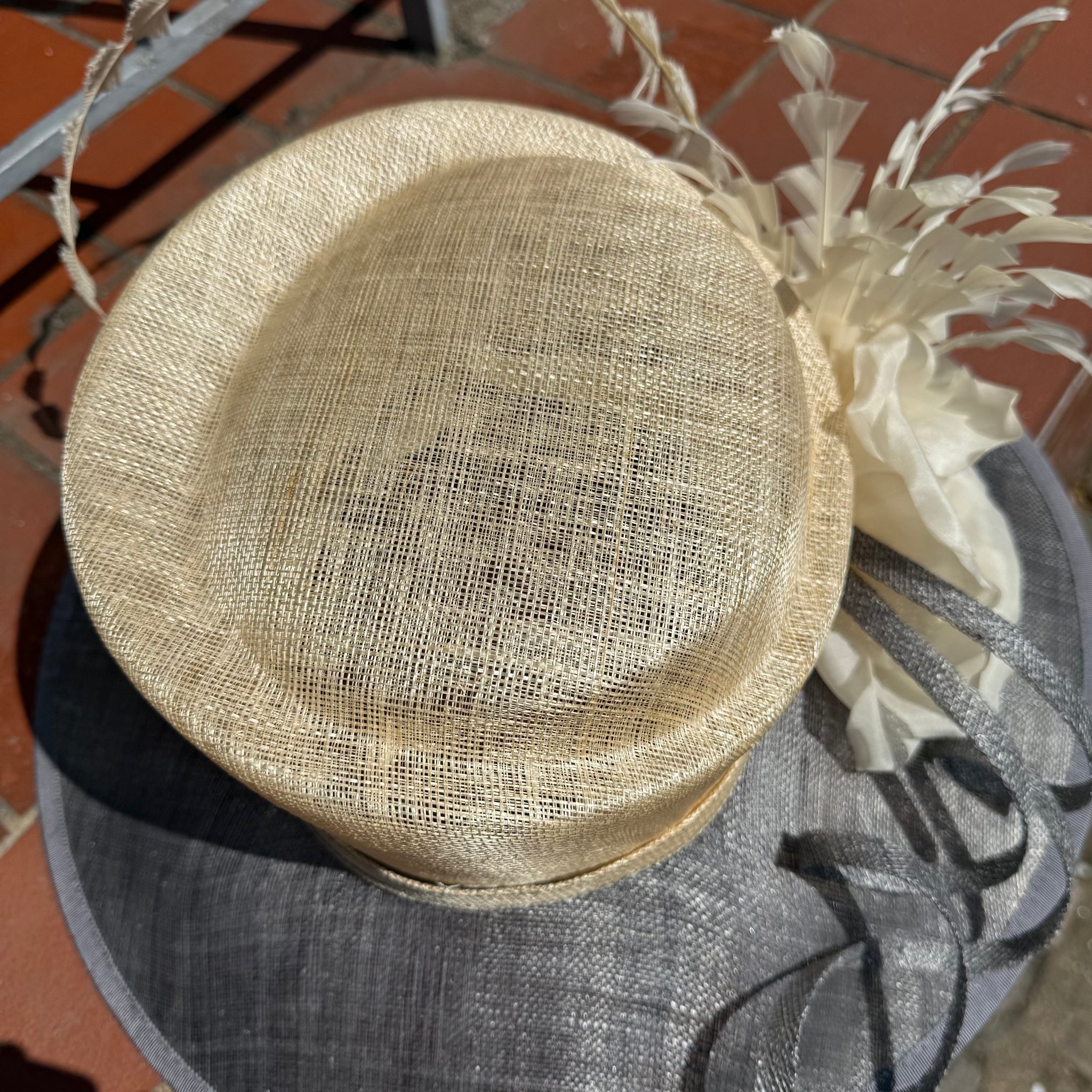 Sinamay Grey/Cream Ginny Hat