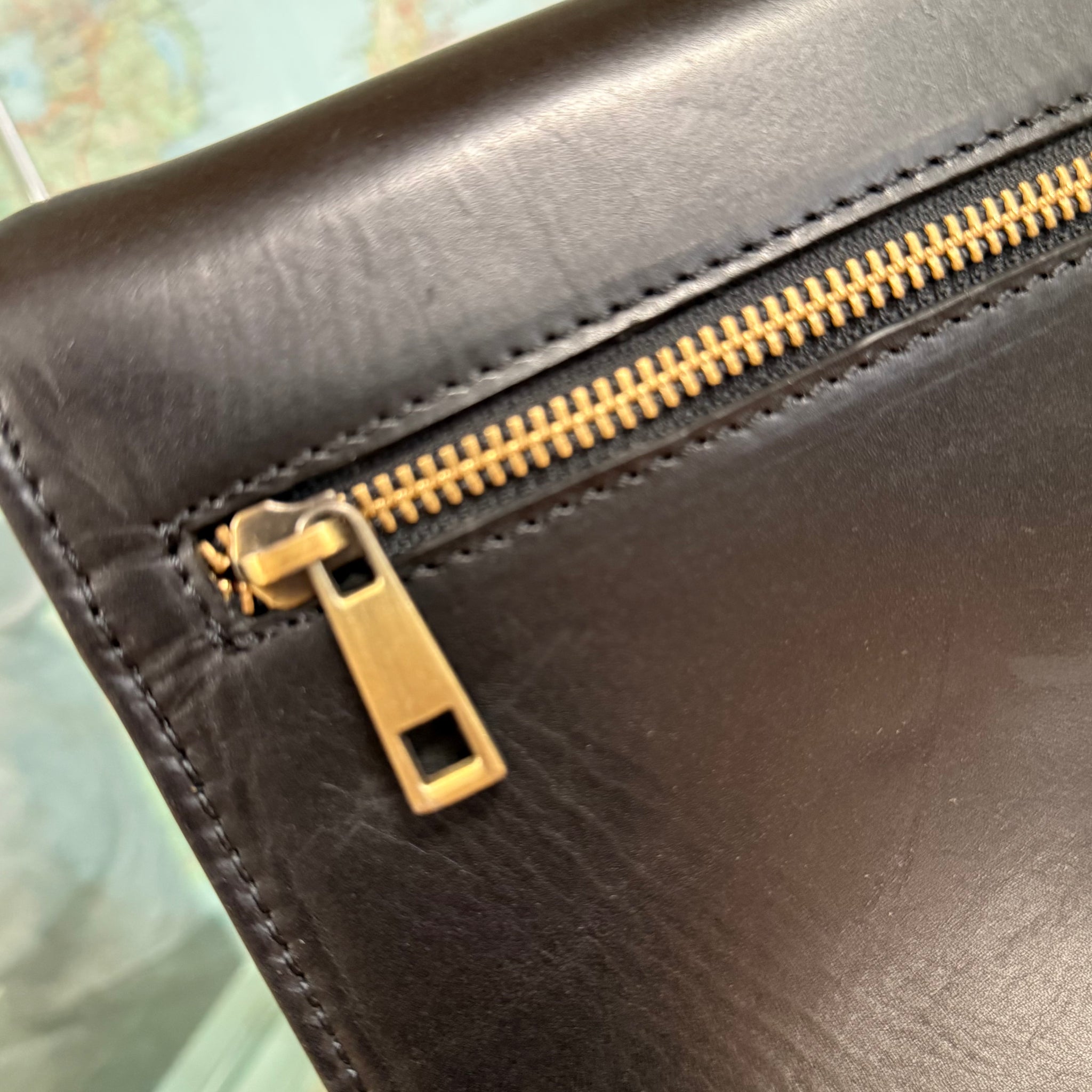 Jaqueline Medium Leather Crossbody Bag