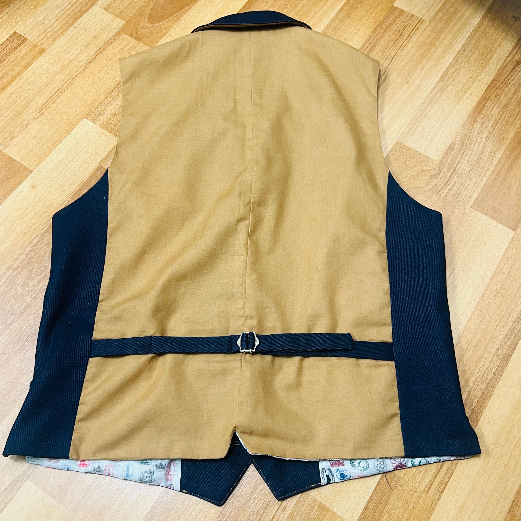 Navy Cavani Waistcoat 40R