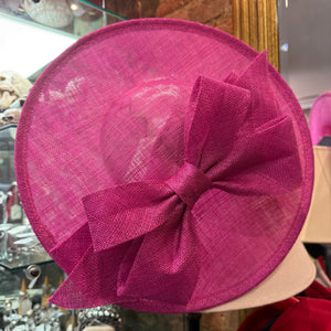 Round Fascinator with Triple Pointed Bow