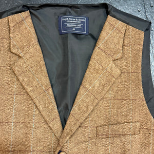 Waistcoat by Lloyd Attree & Smith  (40R)