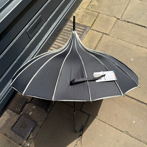 Pagoda Ribbed Umbrella - Black