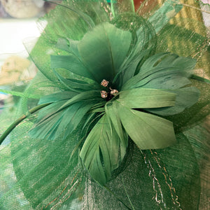 Jackie Sinamay Fascinator With Feather Flower