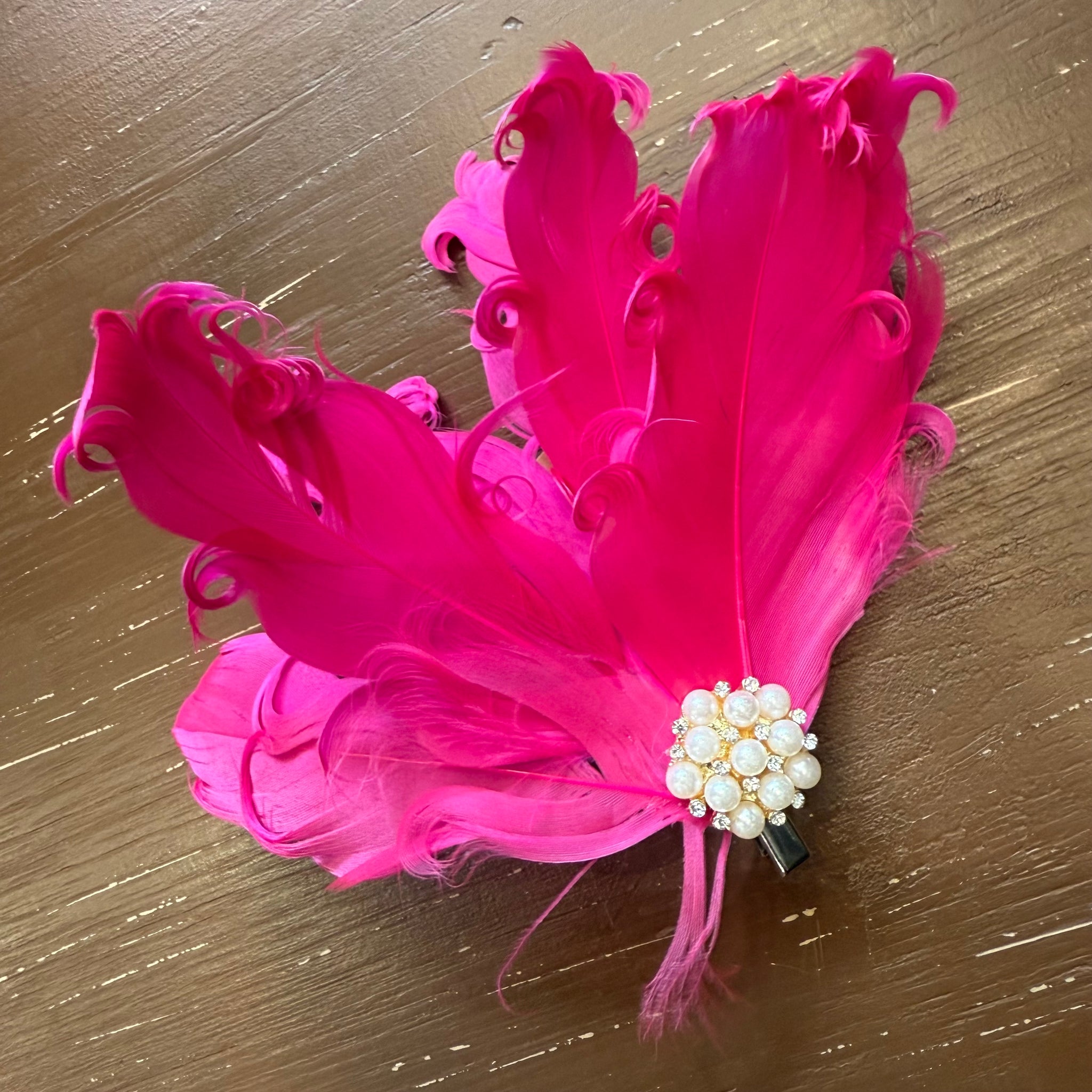 Vanessa Feather & Pearl Hair Clip