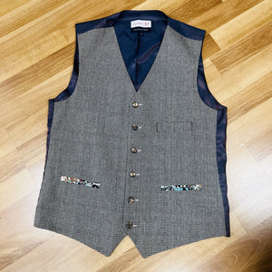 Waistcoat - Cream/Brown Dogtooth (Med)