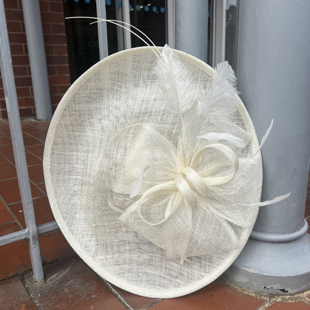 The Jessica Wide Brim Oval Fascinator