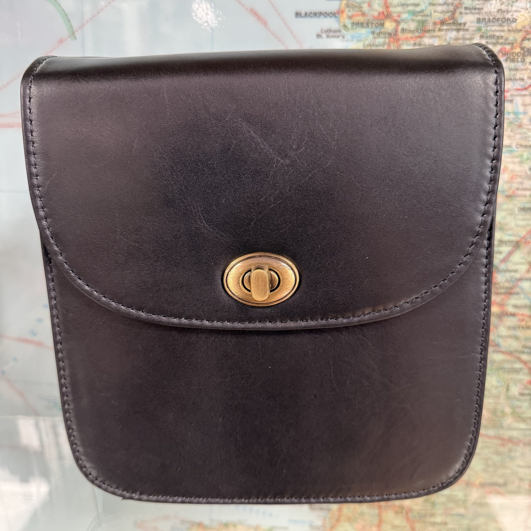 Jaqueline Medium Leather Crossbody Bag