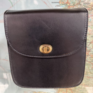 Jaqueline Medium Leather Crossbody Bag