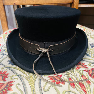 Short Top Hat with Leather Chained Studded Band