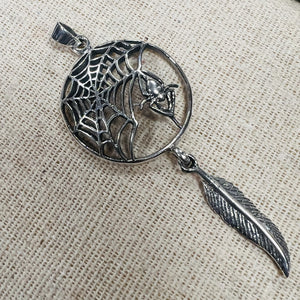 925 Silver Spider Web Pendent With Feather