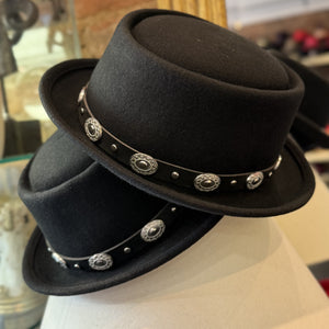 Jessie Buckled Classic Round Pork Pie Hat