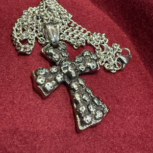 Skull Cross On Chain