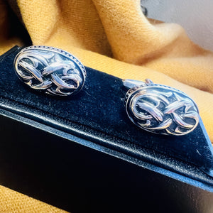 Cufflinks Celtic knot oval black and silver