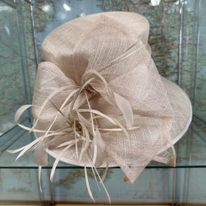Cream Sinemay Occasion Hat With Feathers