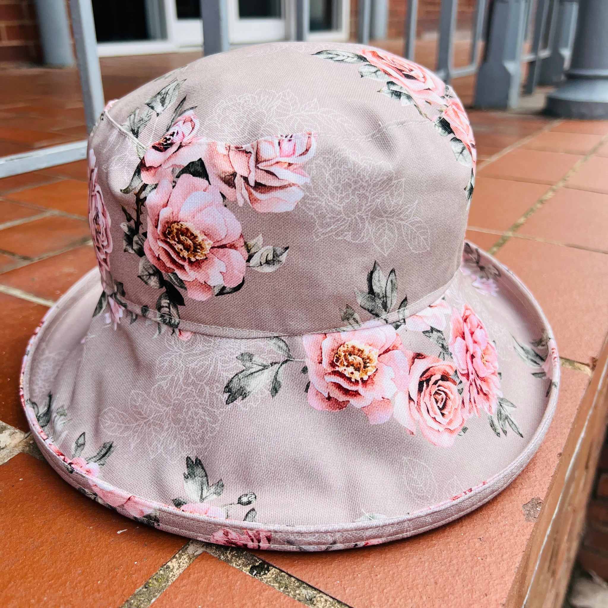 Flower Print Cotton Cloche Hat