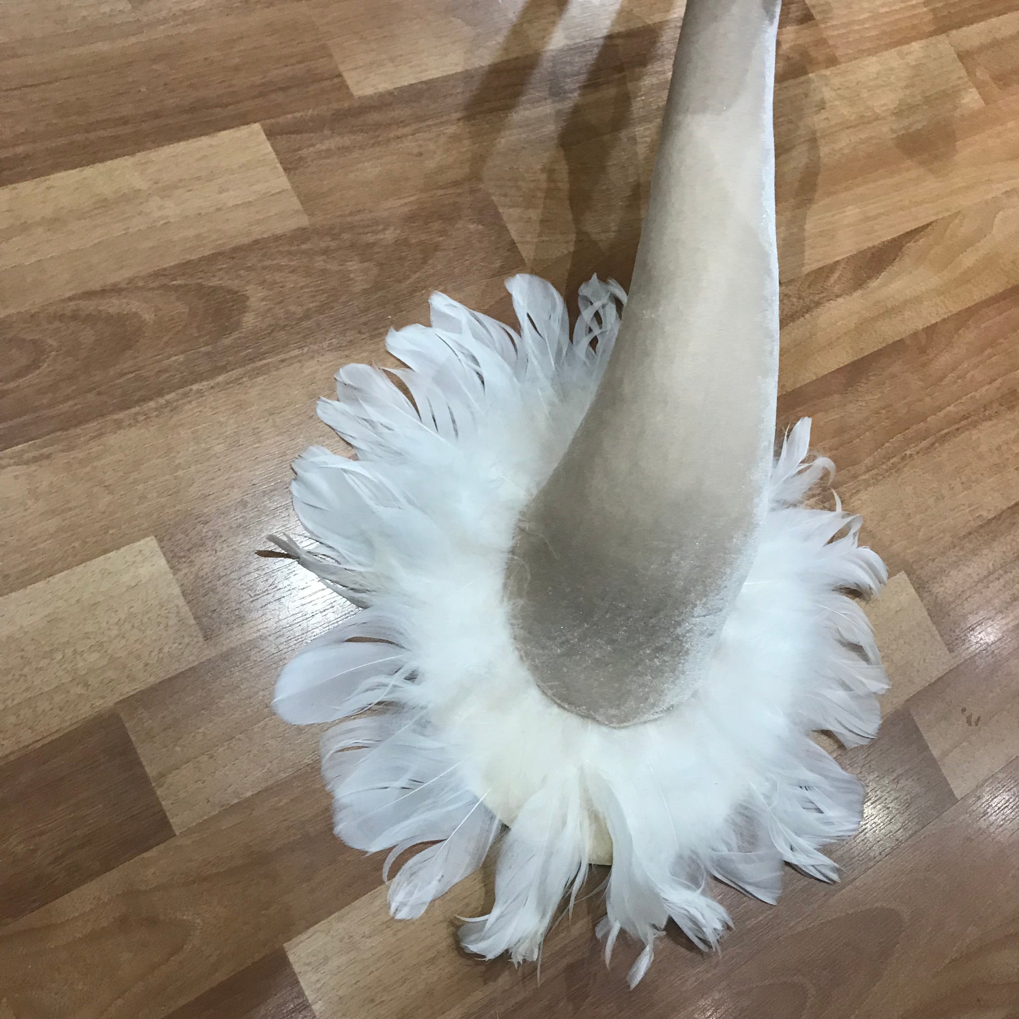 Velvet and Feather Swan’s Head Wall Hanger