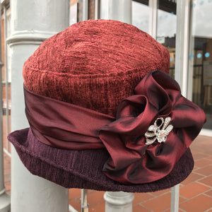 Vintage style cloche hat