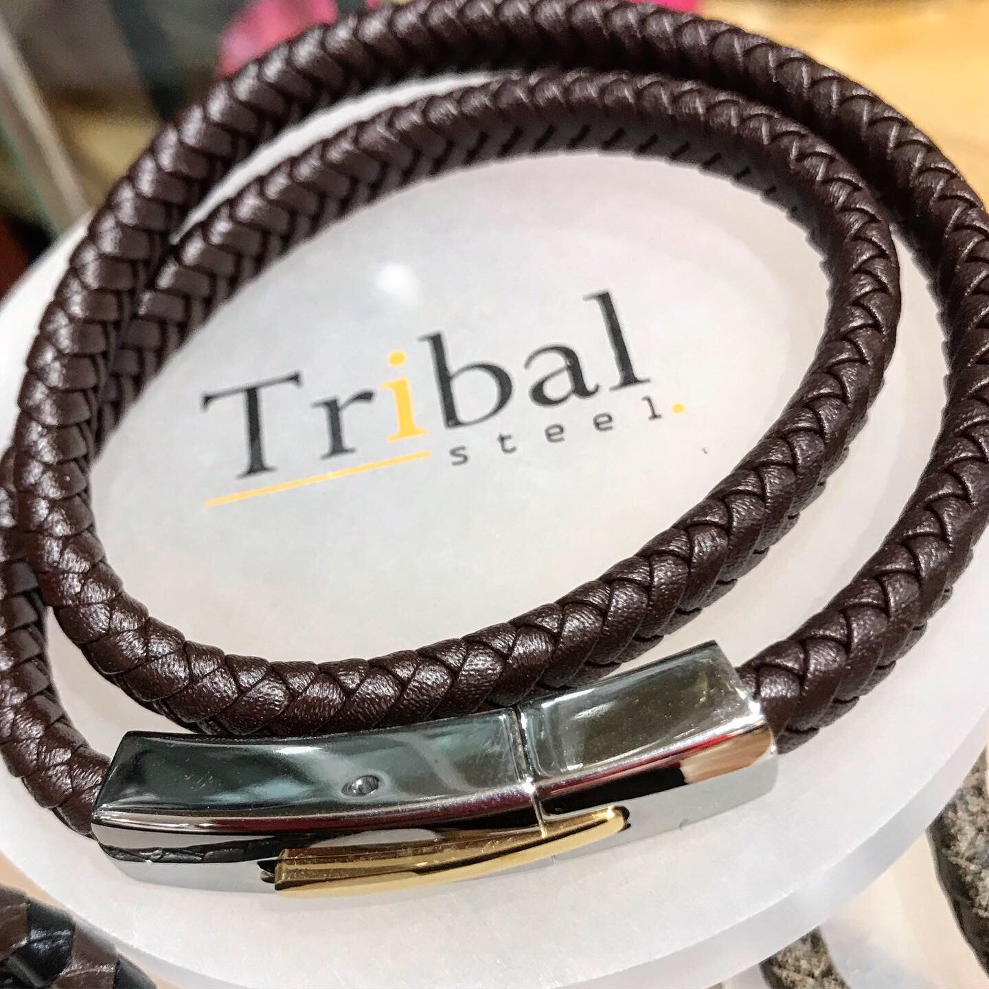 Twist leather bracelet