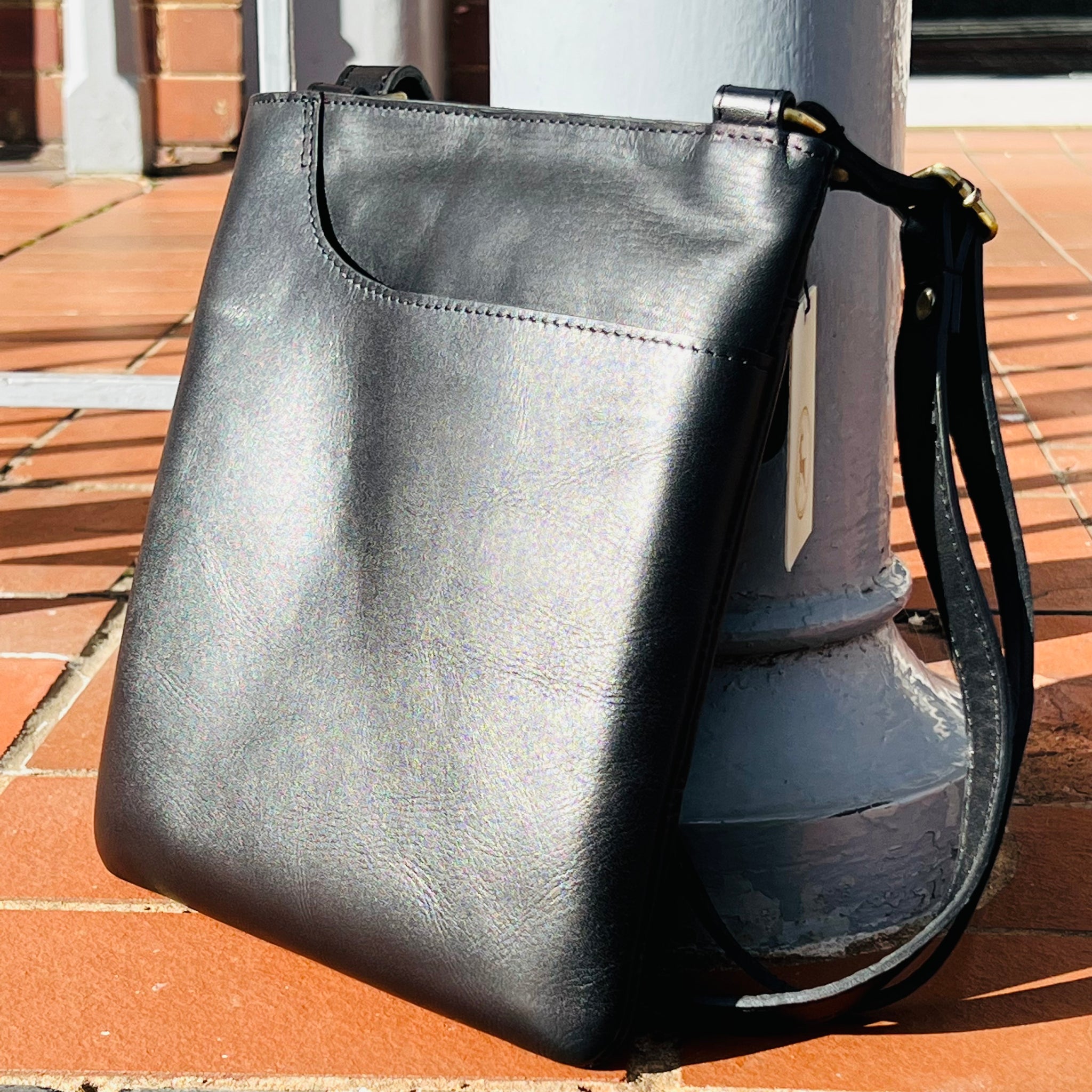 A Crossbody Leather Victoria Bag