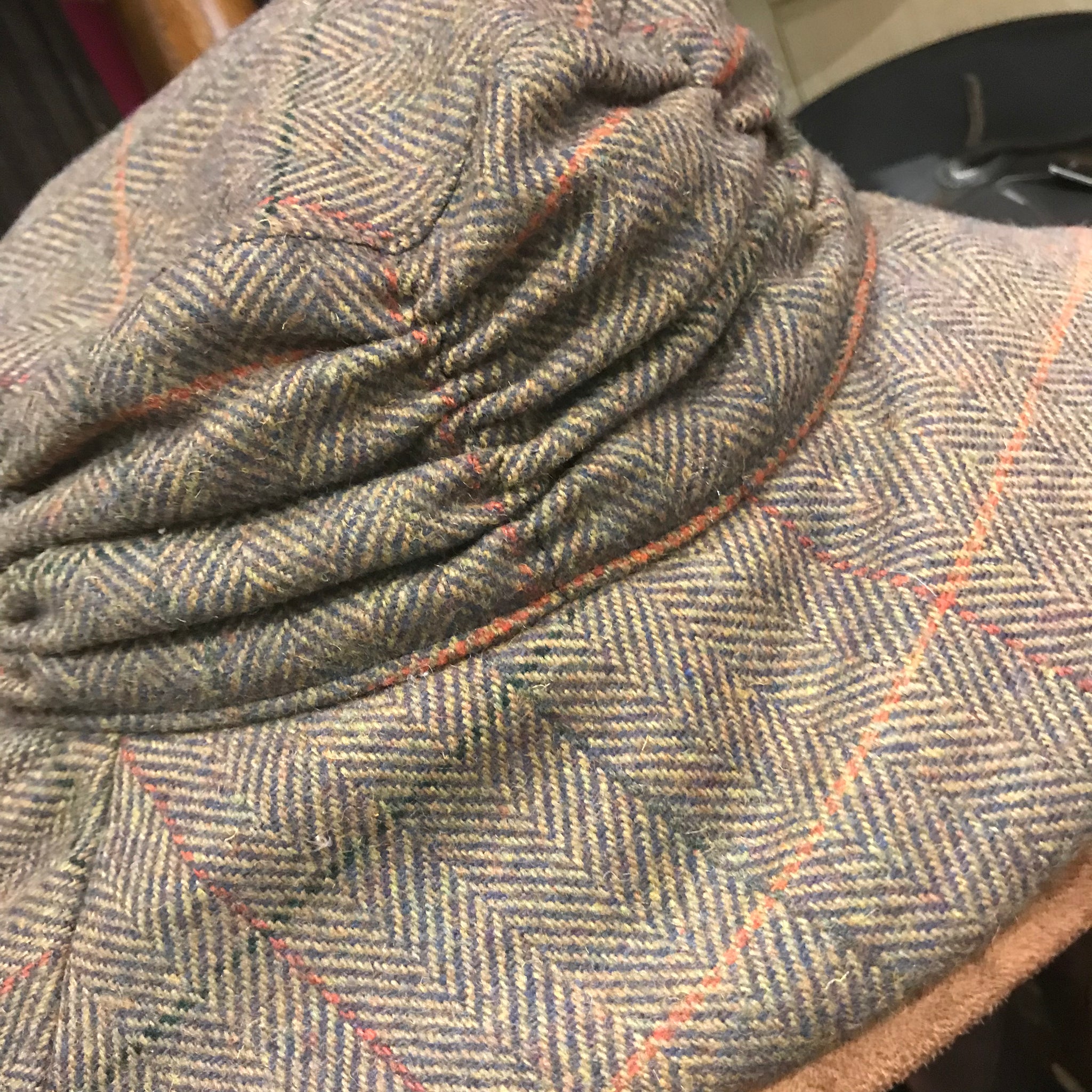 Tweed wool soft cloche hat