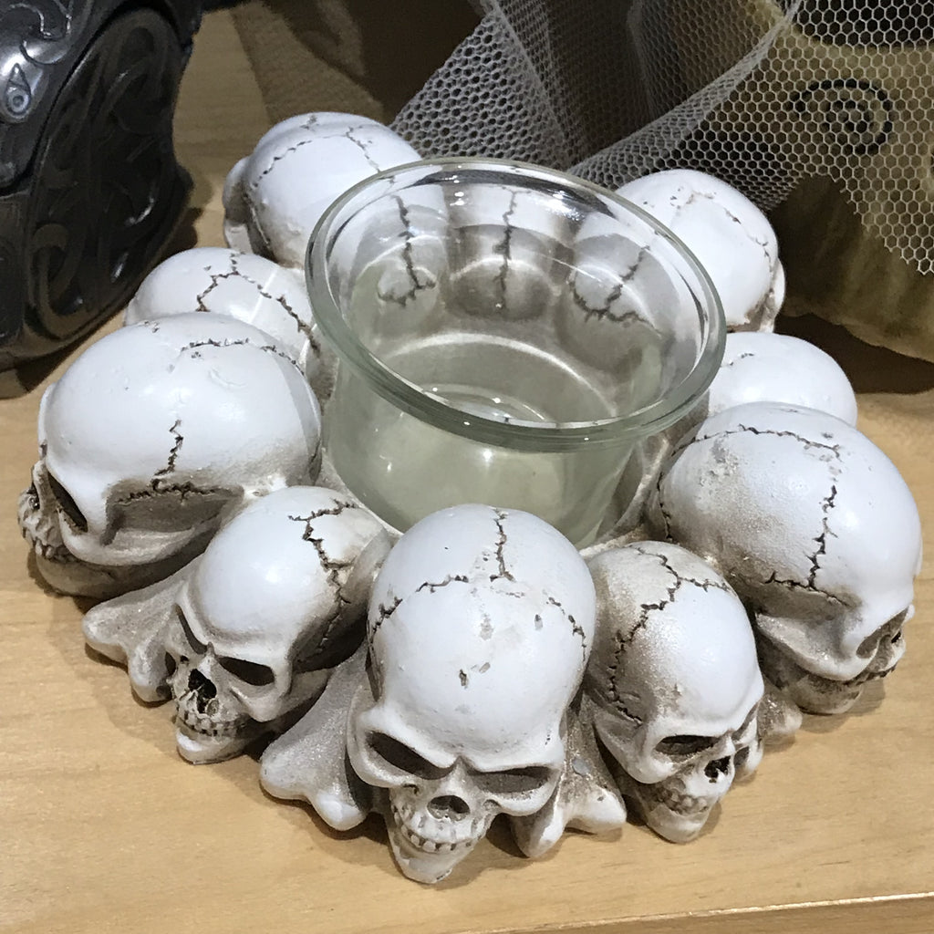 skulls T light holder