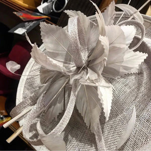 Disc Fascinator Feathers & Bow
