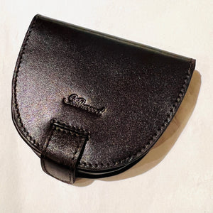 A Leather Horseshoe Coin Purse