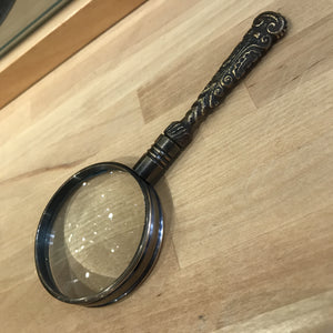 Magnifying Glass with Decorative Handle