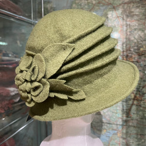 Soft Wool Felt Pull-On Cloche With Flower