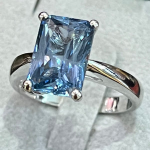 Vintage Style Silver Aqua CZ Ring
