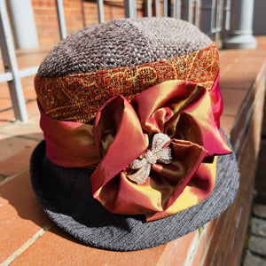 Jessie Tapestry Cloche With Sash Gold Bow