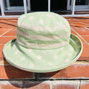 Linen Packable Boned hat with spots and stripes