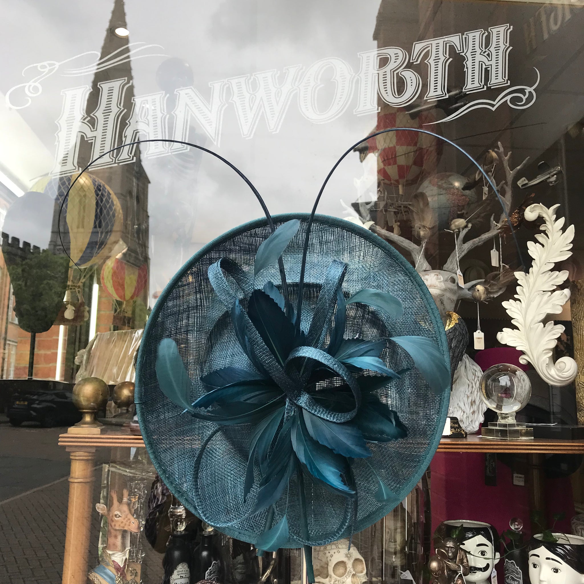 Disc Fascinator Feathers & Bow