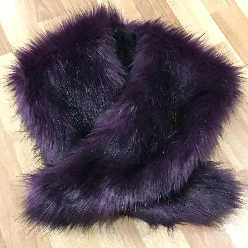 Faux fur collar