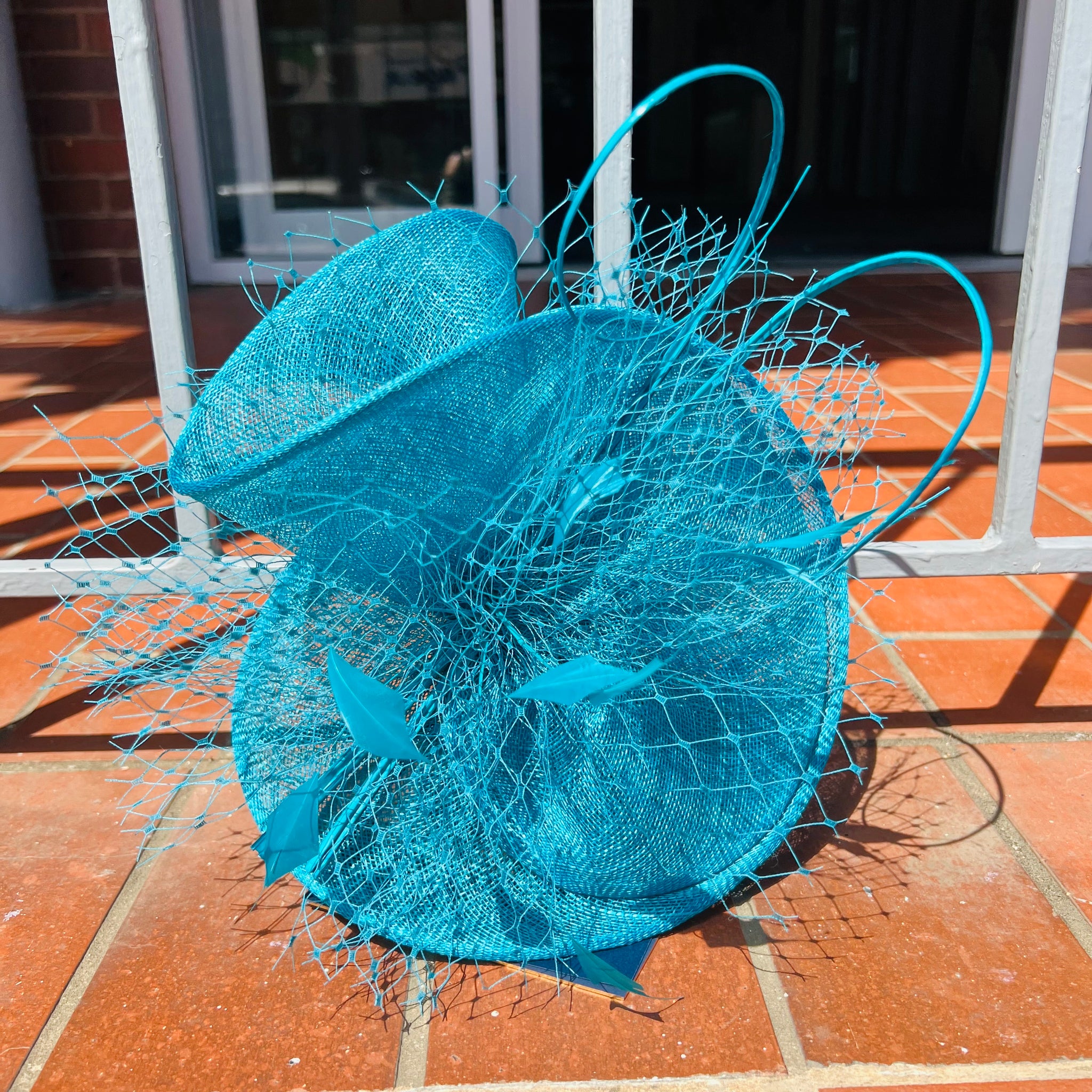 Lily Sinamay Fascinator